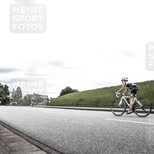 21.06.2026 - 29. Vierlanden-Triathlon H.Heesch http://msf.ph/oto/9900706 21.06.2026 14:44:35 Radfahren  meine-sportfotos.de