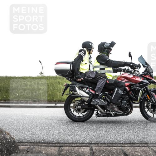 21.06.2026 - 29. Vierlanden-Triathlon H.Heesch http://msf.ph/oto/9900708 21.06.2026 14:34:49 Radfahren  meine-sportfotos.de