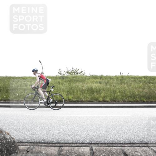 21.06.2026 - 29. Vierlanden-Triathlon H.Heesch http://msf.ph/oto/9900723 21.06.2026 14:42:20 Radfahren 1289 meine-sportfotos.de