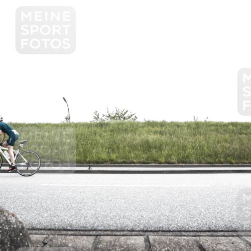 21.06.2026 - 29. Vierlanden-Triathlon H.Heesch http://msf.ph/oto/9900731 21.06.2026 14:42:32 Radfahren 1247, 1250, 1251, 1252 meine-sportfotos.de