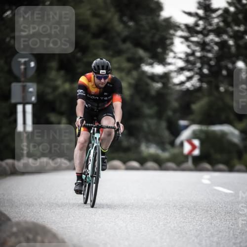 21.06.2026 - 29. Vierlanden-Triathlon H.Heesch http://msf.ph/oto/9900736 21.06.2026 10:09:56 Radfahren 29, 40, 69, 309 meine-sportfotos.de