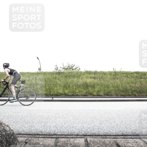 21.06.2026 - 29. Vierlanden-Triathlon H.Heesch http://msf.ph/oto/9900777 21.06.2026 14:43:22 Radfahren 1232, 1239, 1262, 1265, 1272, 1284 meine-sportfotos.de