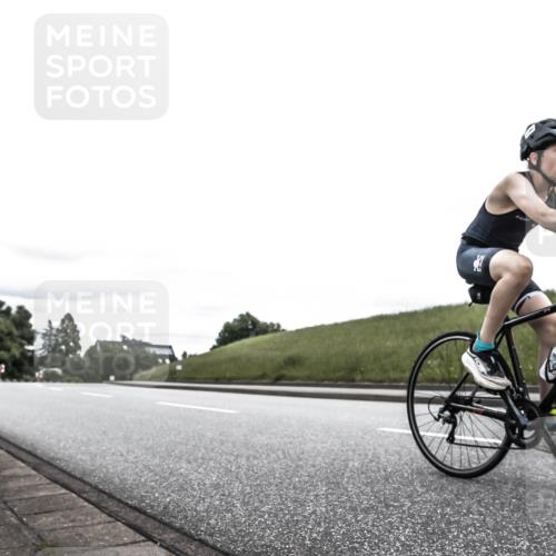 21.06.2026 - 29. Vierlanden-Triathlon H.Heesch http://msf.ph/oto/9900778 21.06.2026 14:47:49 Radfahren 1292 meine-sportfotos.de
