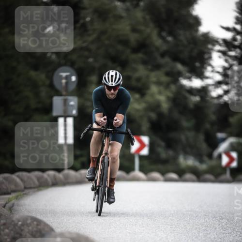 21.06.2026 - 29. Vierlanden-Triathlon H.Heesch http://msf.ph/oto/9900797 21.06.2026 10:10:03 Radfahren 29 meine-sportfotos.de