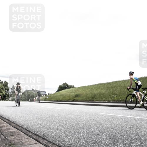 21.06.2026 - 29. Vierlanden-Triathlon H.Heesch http://msf.ph/oto/9900800 21.06.2026 14:52:09 Radfahren  meine-sportfotos.de