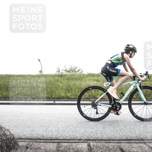 21.06.2026 - 29. Vierlanden-Triathlon H.Heesch http://msf.ph/oto/9900809 21.06.2026 14:43:41 Radfahren 1267, 1282, 1288 meine-sportfotos.de