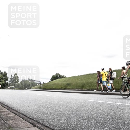 21.06.2026 - 29. Vierlanden-Triathlon H.Heesch http://msf.ph/oto/9900830 21.06.2026 14:55:35 Radfahren  meine-sportfotos.de