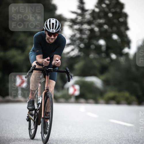 21.06.2026 - 29. Vierlanden-Triathlon H.Heesch http://msf.ph/oto/9900839 21.06.2026 10:10:04 Radfahren 29, 430 meine-sportfotos.de