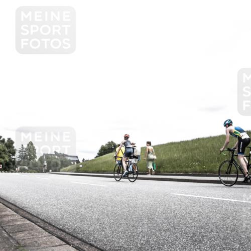 21.06.2026 - 29. Vierlanden-Triathlon H.Heesch http://msf.ph/oto/9900844 21.06.2026 14:55:40 Radfahren  meine-sportfotos.de