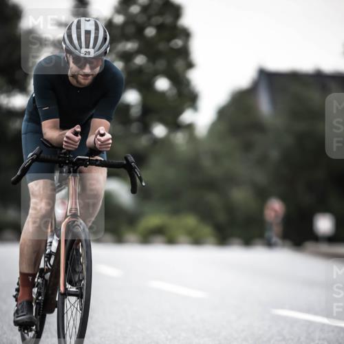 21.06.2026 - 29. Vierlanden-Triathlon H.Heesch http://msf.ph/oto/9900852 21.06.2026 10:10:04 Radfahren 29, 430 meine-sportfotos.de