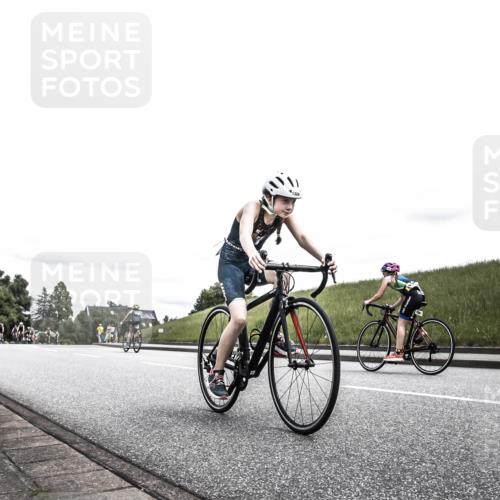 21.06.2026 - 29. Vierlanden-Triathlon H.Heesch http://msf.ph/oto/9900853 21.06.2026 14:56:21 Radfahren 1328 meine-sportfotos.de