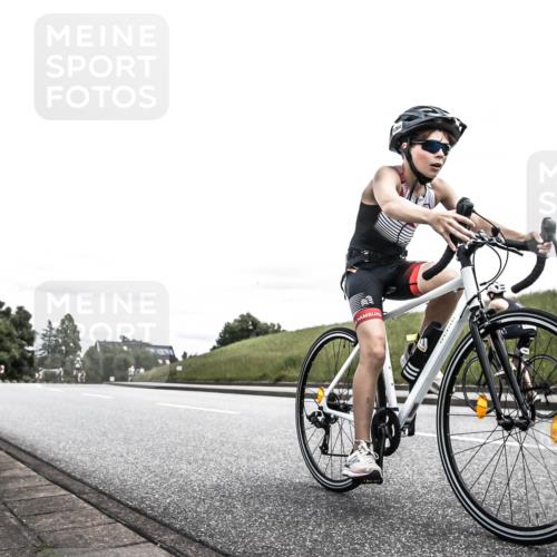 21.06.2026 - 29. Vierlanden-Triathlon H.Heesch http://msf.ph/oto/9900864 21.06.2026 14:56:35 Radfahren 1324 meine-sportfotos.de