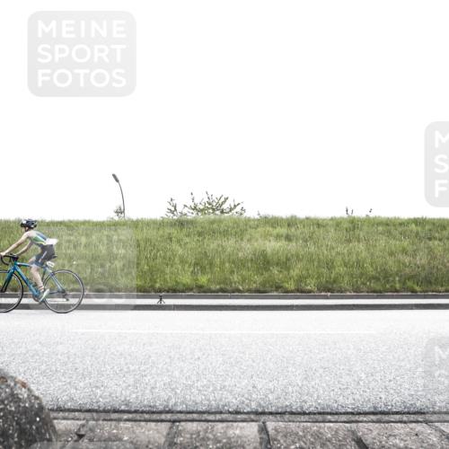 21.06.2026 - 29. Vierlanden-Triathlon H.Heesch http://msf.ph/oto/9900871 21.06.2026 14:45:34 Radfahren 1261, 1268 meine-sportfotos.de