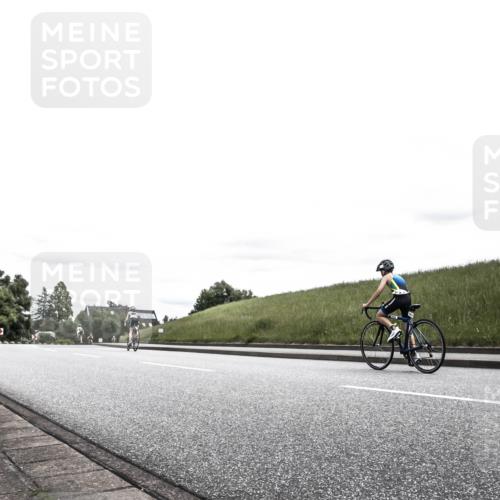 21.06.2026 - 29. Vierlanden-Triathlon H.Heesch http://msf.ph/oto/9900873 21.06.2026 14:56:53 Radfahren  meine-sportfotos.de