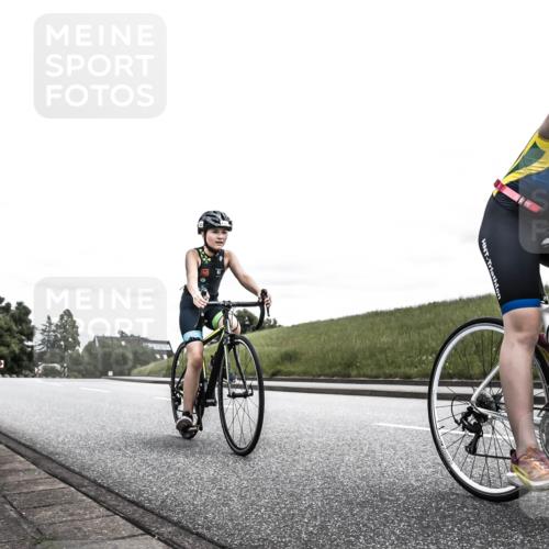21.06.2026 - 29. Vierlanden-Triathlon H.Heesch http://msf.ph/oto/9900885 21.06.2026 14:57:09 Radfahren 1322 meine-sportfotos.de