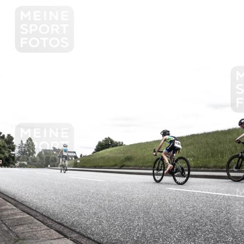 21.06.2026 - 29. Vierlanden-Triathlon H.Heesch http://msf.ph/oto/9900891 21.06.2026 14:57:16 Radfahren  meine-sportfotos.de