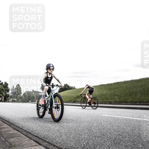 21.06.2026 - 29. Vierlanden-Triathlon H.Heesch http://msf.ph/oto/9900911 21.06.2026 14:58:37 Radfahren 1317 meine-sportfotos.de