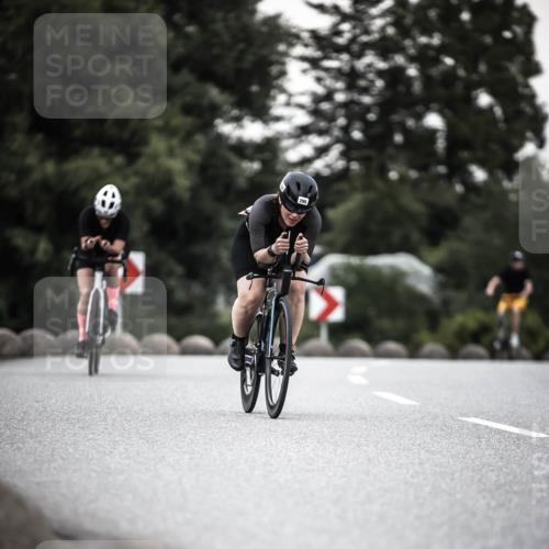 21.06.2026 - 29. Vierlanden-Triathlon H.Heesch http://msf.ph/oto/9900915 21.06.2026 10:10:21 Radfahren 171, 230, 255, 295 meine-sportfotos.de