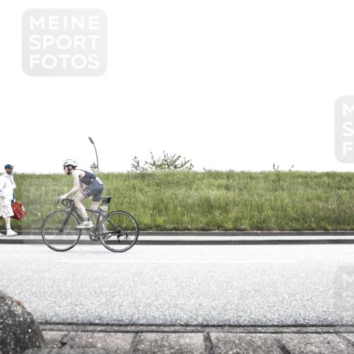 21.06.2026 - 29. Vierlanden-Triathlon H.Heesch http://msf.ph/oto/9900917 21.06.2026 14:46:08 Radfahren 1234, 1237, 1244 meine-sportfotos.de