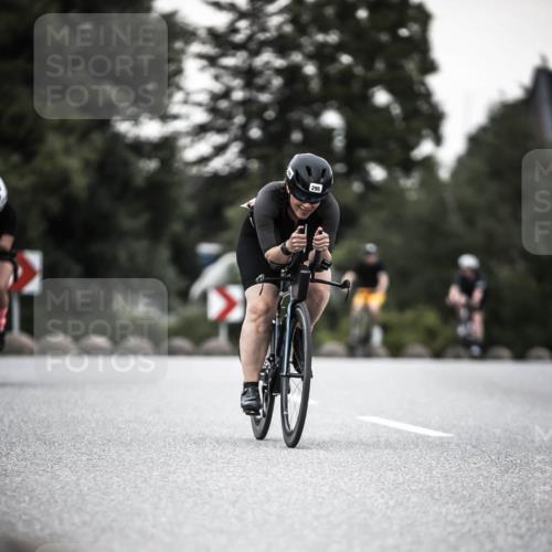 21.06.2026 - 29. Vierlanden-Triathlon H.Heesch http://msf.ph/oto/9900940 21.06.2026 10:10:21 Radfahren 171, 230, 255, 295 meine-sportfotos.de