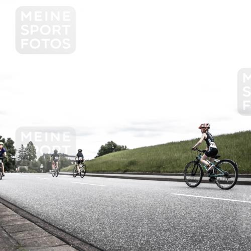 21.06.2026 - 29. Vierlanden-Triathlon H.Heesch http://msf.ph/oto/9900942 21.06.2026 15:00:08 Radfahren 1316 meine-sportfotos.de