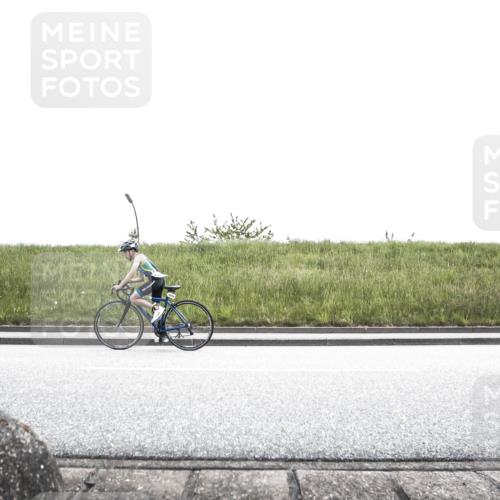 21.06.2026 - 29. Vierlanden-Triathlon H.Heesch http://msf.ph/oto/9900944 21.06.2026 14:46:27 Radfahren 1241, 1242, 1259, 1264 meine-sportfotos.de