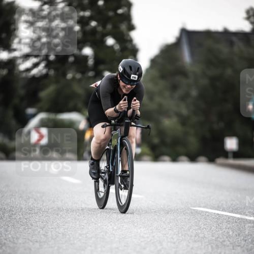 21.06.2026 - 29. Vierlanden-Triathlon H.Heesch http://msf.ph/oto/9900955 21.06.2026 10:10:22 Radfahren 171, 230, 255, 295 meine-sportfotos.de