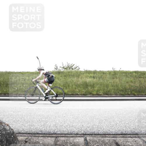 21.06.2026 - 29. Vierlanden-Triathlon H.Heesch http://msf.ph/oto/9900972 21.06.2026 14:47:08 Radfahren 1270, 1277 meine-sportfotos.de