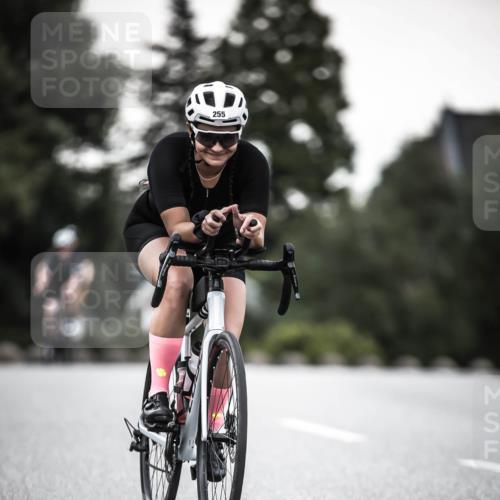 21.06.2026 - 29. Vierlanden-Triathlon H.Heesch http://msf.ph/oto/9900990 21.06.2026 10:10:24 Radfahren 230, 255, 295, 356 meine-sportfotos.de
