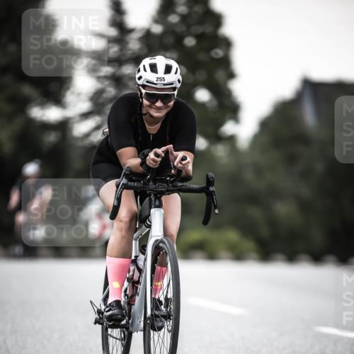 21.06.2026 - 29. Vierlanden-Triathlon H.Heesch http://msf.ph/oto/9900993 21.06.2026 10:10:24 Radfahren 230, 255, 295, 356 meine-sportfotos.de