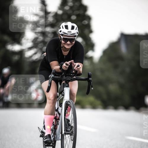 21.06.2026 - 29. Vierlanden-Triathlon H.Heesch http://msf.ph/oto/9900996 21.06.2026 10:10:24 Radfahren 230, 255, 295, 356 meine-sportfotos.de