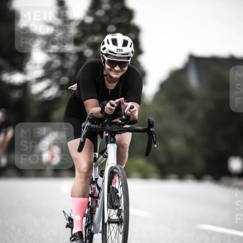 21.06.2026 - 29. Vierlanden-Triathlon H.Heesch http://msf.ph/oto/9900999 21.06.2026 10:10:24 Radfahren 230, 255, 295, 356 meine-sportfotos.de