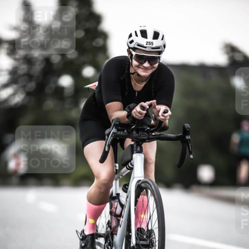 21.06.2026 - 29. Vierlanden-Triathlon H.Heesch http://msf.ph/oto/9901011 21.06.2026 10:10:24 Radfahren 230, 255, 295, 356 meine-sportfotos.de