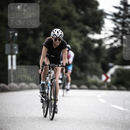 21.06.2026 - 29. Vierlanden-Triathlon H.Heesch http://msf.ph/oto/9901015 21.06.2026 09:29:40 Radfahren 186, 249 meine-sportfotos.de