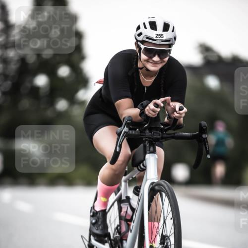 21.06.2026 - 29. Vierlanden-Triathlon H.Heesch http://msf.ph/oto/9901016 21.06.2026 10:10:24 Radfahren 230, 255, 295, 356 meine-sportfotos.de