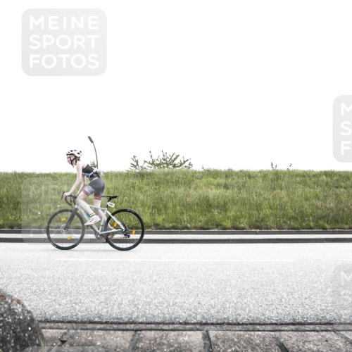 21.06.2026 - 29. Vierlanden-Triathlon H.Heesch http://msf.ph/oto/9901020 21.06.2026 14:50:21 Radfahren 1291 meine-sportfotos.de