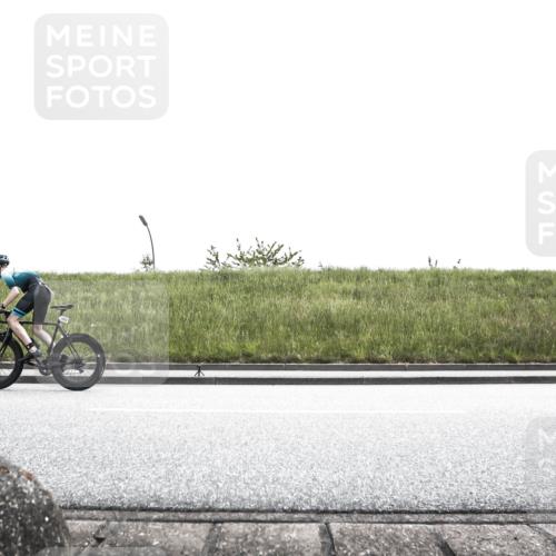 21.06.2026 - 29. Vierlanden-Triathlon H.Heesch http://msf.ph/oto/9901032 21.06.2026 14:50:49 Radfahren  meine-sportfotos.de