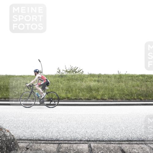 21.06.2026 - 29. Vierlanden-Triathlon H.Heesch http://msf.ph/oto/9901035 21.06.2026 14:50:53 Radfahren  meine-sportfotos.de