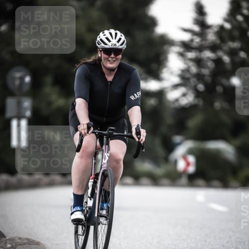 21.06.2026 - 29. Vierlanden-Triathlon H.Heesch http://msf.ph/oto/9901043 21.06.2026 10:10:28 Radfahren 3, 163, 230, 255, 356 meine-sportfotos.de