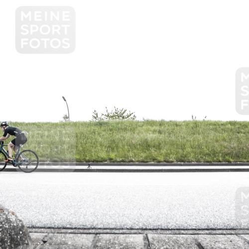 21.06.2026 - 29. Vierlanden-Triathlon H.Heesch http://msf.ph/oto/9901063 21.06.2026 14:52:07 Radfahren  meine-sportfotos.de