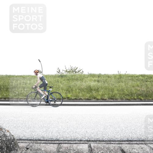 21.06.2026 - 29. Vierlanden-Triathlon H.Heesch http://msf.ph/oto/9901082 21.06.2026 14:52:28 Radfahren  meine-sportfotos.de
