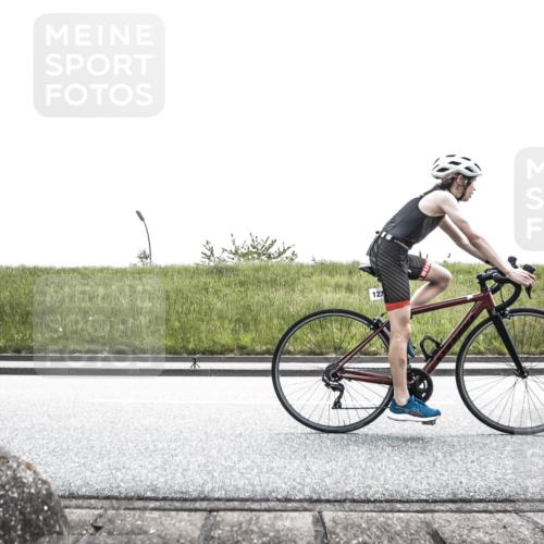 21.06.2026 - 29. Vierlanden-Triathlon H.Heesch http://msf.ph/oto/9901088 21.06.2026 14:52:31 Radfahren  meine-sportfotos.de
