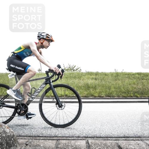 21.06.2026 - 29. Vierlanden-Triathlon H.Heesch http://msf.ph/oto/9901091 21.06.2026 14:52:34 Radfahren  meine-sportfotos.de