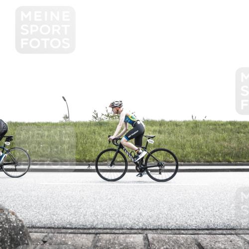 21.06.2026 - 29. Vierlanden-Triathlon H.Heesch http://msf.ph/oto/9901104 21.06.2026 14:52:41 Radfahren  meine-sportfotos.de