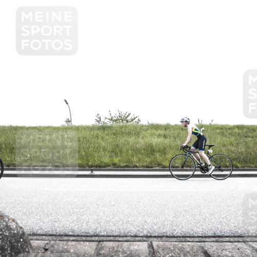 21.06.2026 - 29. Vierlanden-Triathlon H.Heesch http://msf.ph/oto/9901110 21.06.2026 14:52:42 Radfahren  meine-sportfotos.de