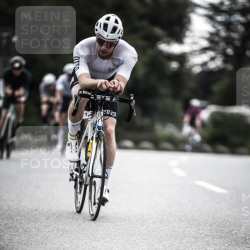 21.06.2026 - 29. Vierlanden-Triathlon H.Heesch http://msf.ph/oto/9901129 21.06.2026 09:29:58 Radfahren 7, 38, 59, 67, 82, 88, 100, 109, 163, 276 meine-sportfotos.de