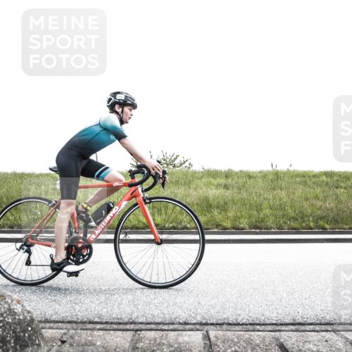 21.06.2026 - 29. Vierlanden-Triathlon H.Heesch http://msf.ph/oto/9901130 21.06.2026 14:53:17 Radfahren  meine-sportfotos.de