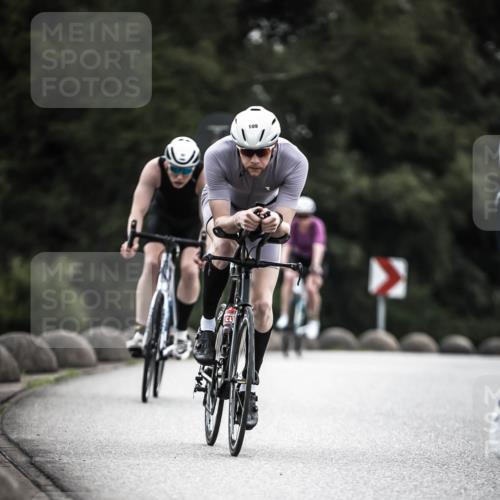 21.06.2026 - 29. Vierlanden-Triathlon H.Heesch http://msf.ph/oto/9901153 21.06.2026 09:30:00 Radfahren 7, 38, 59, 67, 82, 100, 109, 163, 232, 276 meine-sportfotos.de