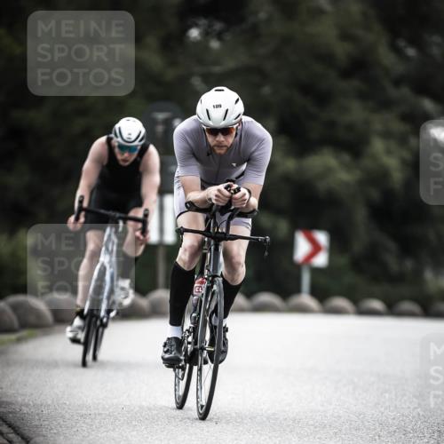 21.06.2026 - 29. Vierlanden-Triathlon H.Heesch http://msf.ph/oto/9901156 21.06.2026 09:30:01 Radfahren 7, 38, 59, 67, 82, 100, 109, 163, 232, 276 meine-sportfotos.de