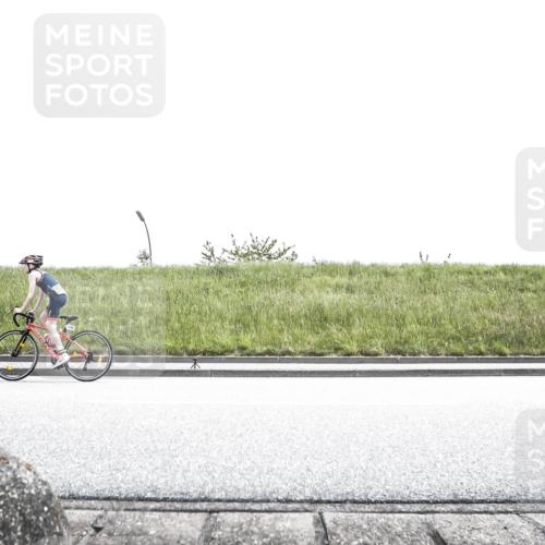 21.06.2026 - 29. Vierlanden-Triathlon H.Heesch http://msf.ph/oto/9901159 21.06.2026 14:53:40 Radfahren  meine-sportfotos.de